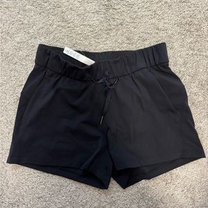 Lululemon on the fly short
